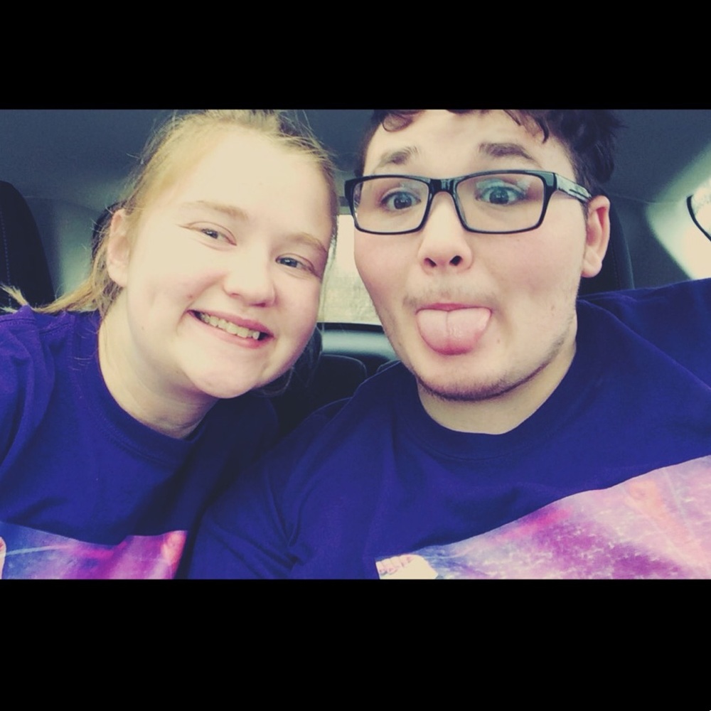 Meet your Posher, Kendra